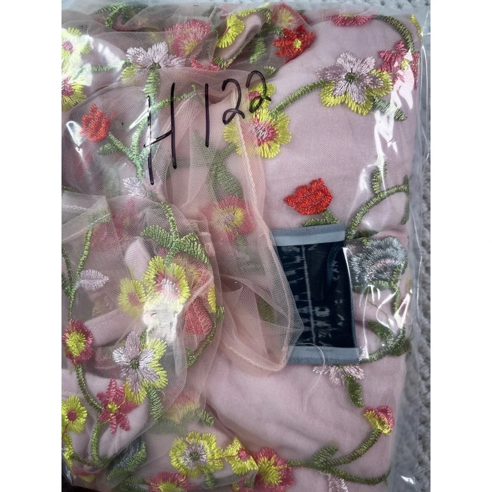 Ruff Hewn Grey Pink Floral Embroidered Mesh Overlay Top Camisole Set Medium‎